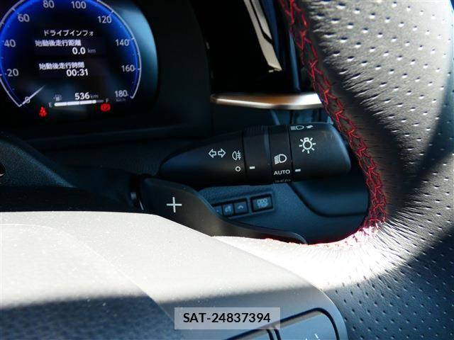 Toyota Crown Sports 2025-03 7250310-14