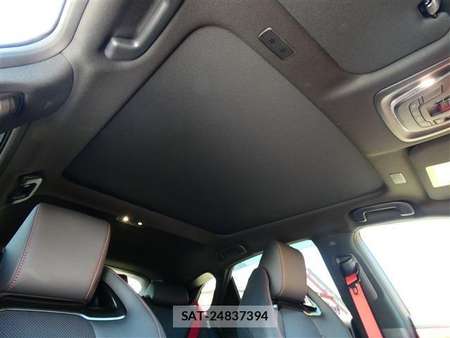 Toyota Crown Sports 2025-03 7250310-24