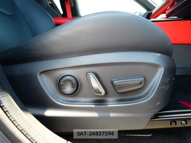 Toyota Crown Sports 2025-03 7250310-28