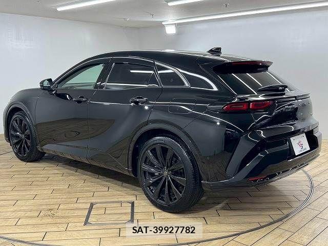 Toyota Crown Sports 2023-11 7250309-15