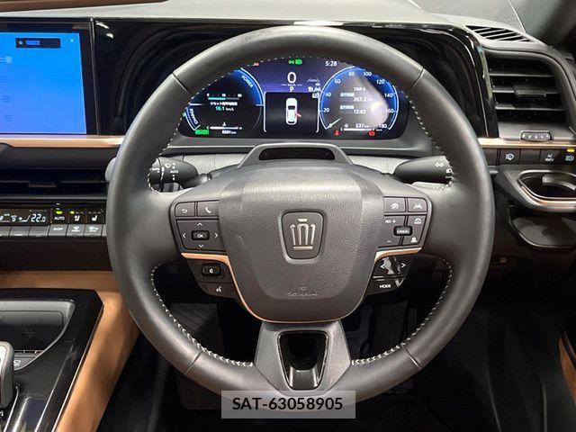 Toyota Crown Sports 2024-03 7250306-7