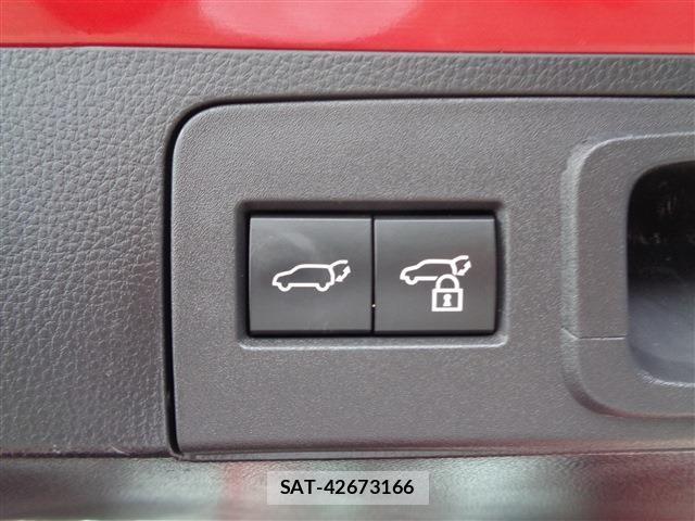Toyota Crown Sports 2025-11 7326430-15
