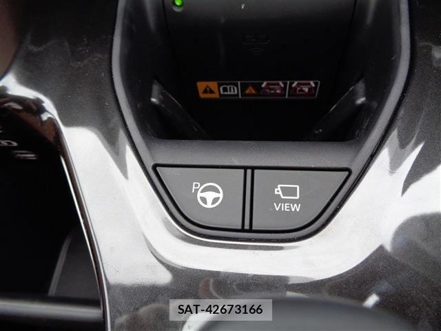 Toyota Crown Sports 2025-11 7326430-26
