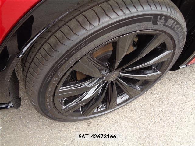 Toyota Crown Sports 2025-11 7326430-8