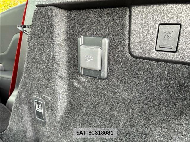 Toyota Crown Sports 2025-03 7326427-24