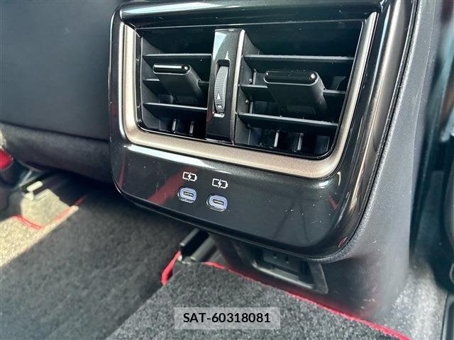 Toyota Crown Sports 2025-03 7326427-27