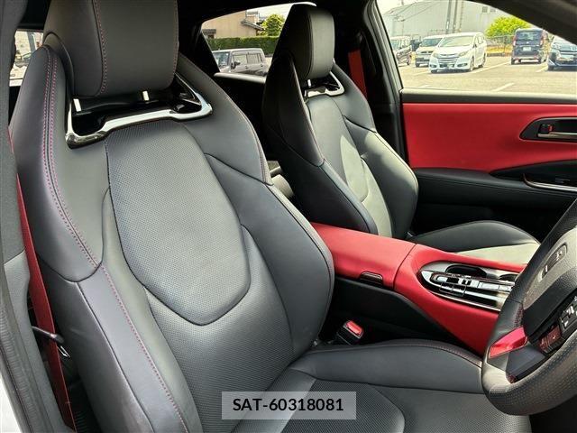 Toyota Crown Sports 2025-03 7326427-7