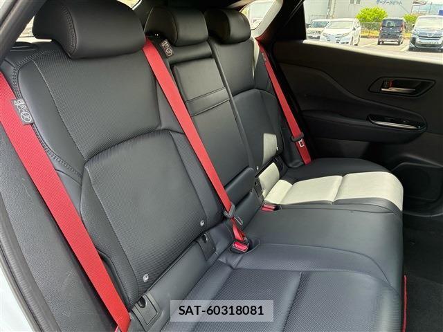 Toyota Crown Sports 2025-03 7326427-8
