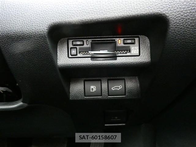 Toyota Crown Sports 2023-10 7326428-16