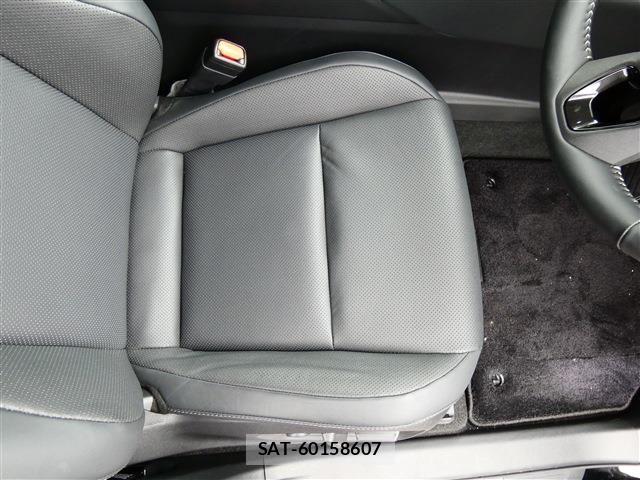 Toyota Crown Sports 2023-10 7326428-25