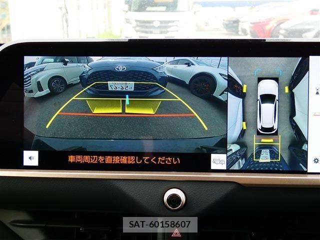 Toyota Crown Sports 2023-10 7326428-3