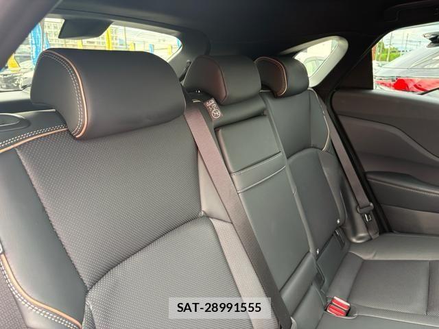 Toyota Crown Sports 2024-10 7326424-10