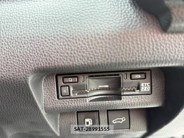 Toyota Crown Sports 2024-10 7326424-18