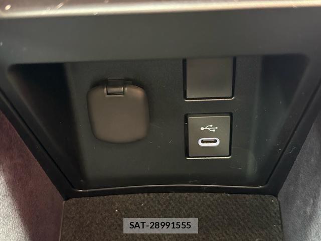 Toyota Crown Sports 2024-10 7326424-27