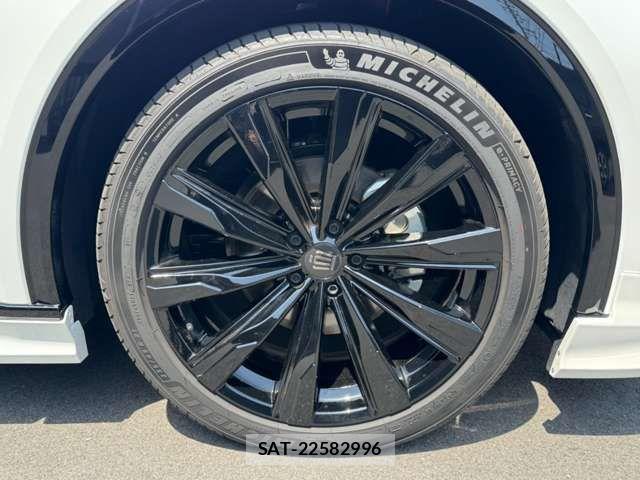 Toyota Crown Sports 2024-02 7326420-5