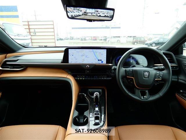 Toyota Crown Sports 2024-11 7326426-1