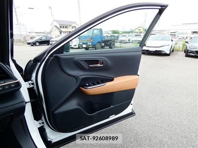 Toyota Crown Sports 2024-11 7326426-20
