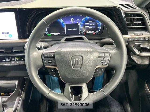 Toyota Crown Sports 2025-04 7357341-10
