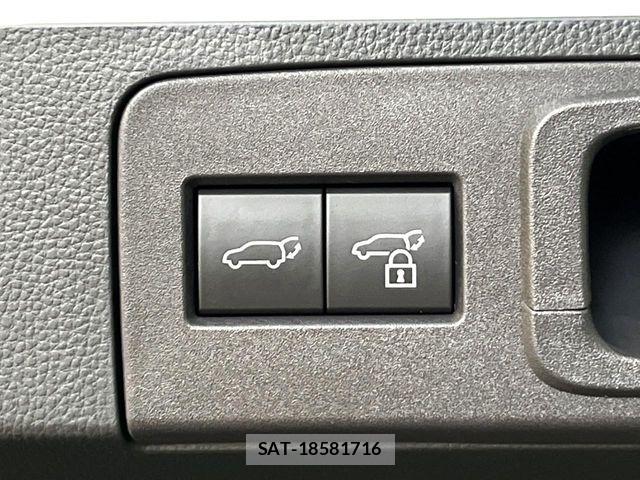 Toyota Crown Sports 2024-09 7357337-7