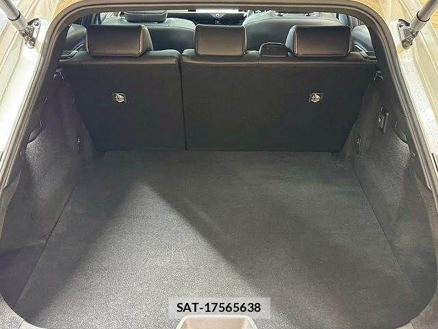Toyota Crown Sports 2024-01 7357339-12
