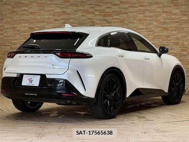 Toyota Crown Sports 2024-01 7357339-16