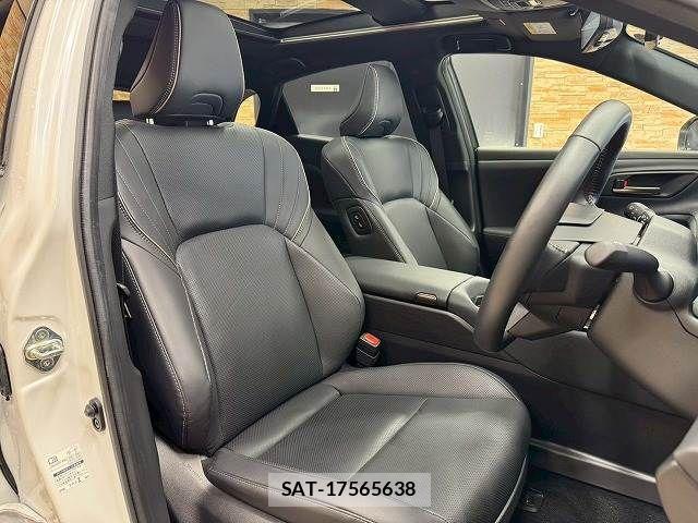 Toyota Crown Sports 2024-01 7357339-4