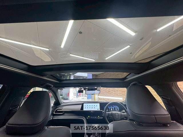 Toyota Crown Sports 2024-01 7357339-6