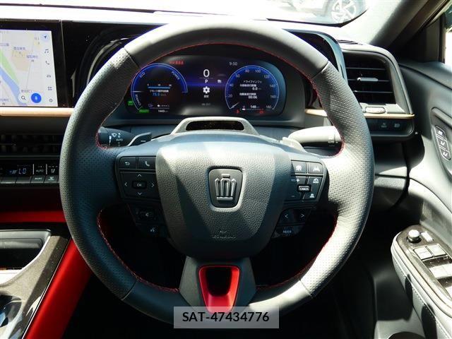 Toyota Crown Sports 2024-08 7357332-10