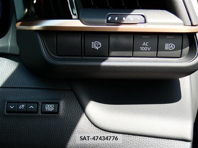 Toyota Crown Sports 2024-08 7357332-17