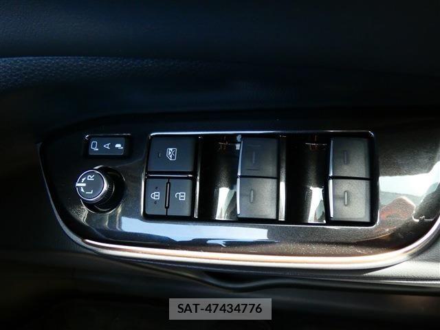 Toyota Crown Sports 2024-08 7357332-21