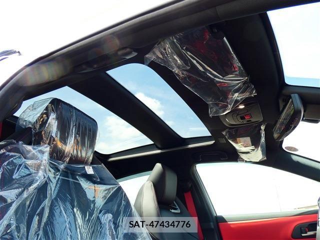 Toyota Crown Sports 2024-08 7357332-2