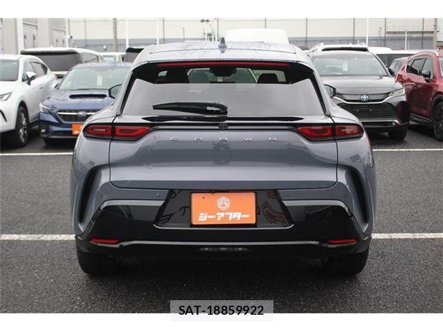 Toyota Crown Sports 2024-04 7357347-12
