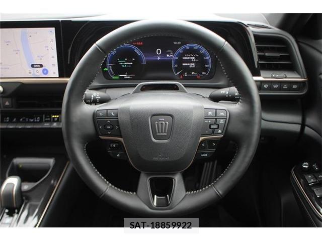 Toyota Crown Sports 2024-04 7357347-27