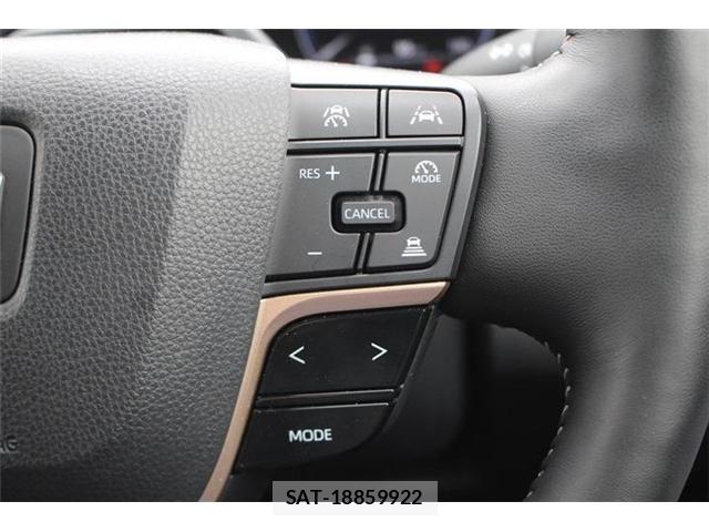 Toyota Crown Sports 2024-04 7357347-3