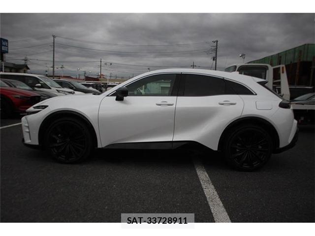 Toyota Crown Sports 2024-01 7357340-10