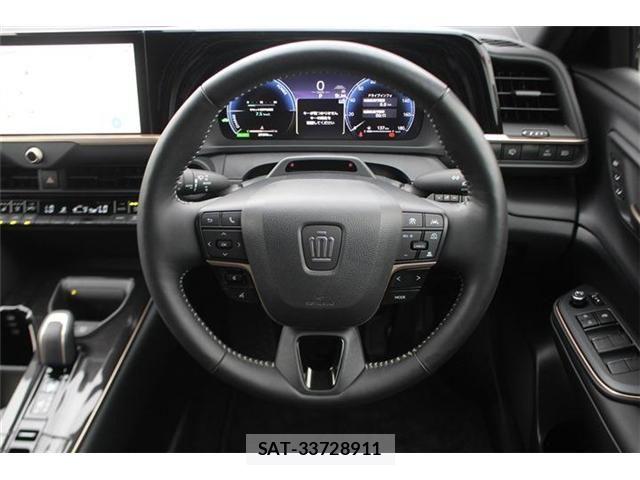 Toyota Crown Sports 2024-01 7357340-25