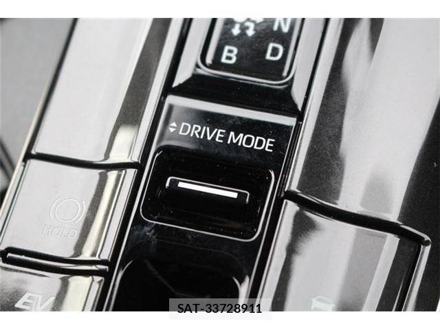 Toyota Crown Sports 2024-01 7357340-27