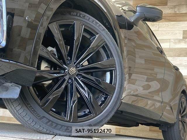 Toyota Crown Sports 2023-12 7357343-18