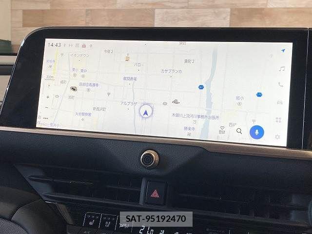 Toyota Crown Sports 2023-12 7357343-3