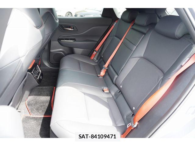 Toyota Crown Sports 2024-10 7357342-13