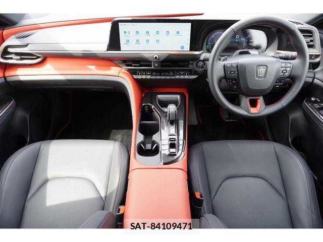 Toyota Crown Sports 2024-10 7357342-16