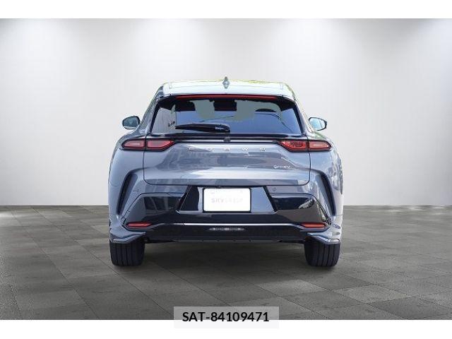 Toyota Crown Sports 2024-10 7357342-2