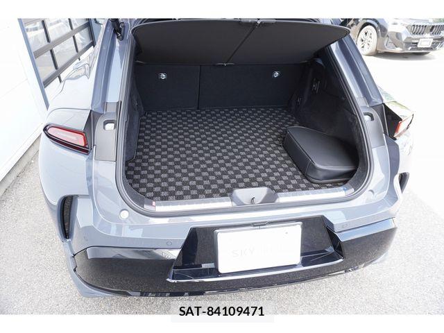 Toyota Crown Sports 2024-10 7357342-5