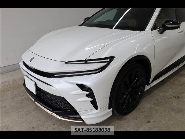 Toyota Crown Sports 2023-11 7391743-12