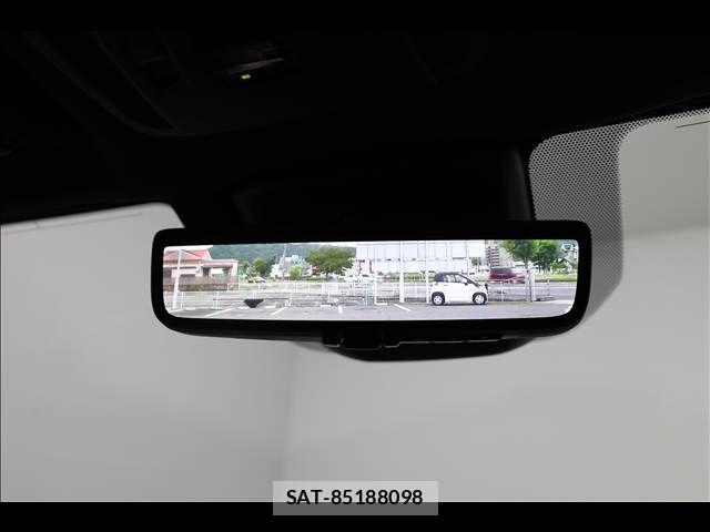 Toyota Crown Sports 2023-11 7391743-15
