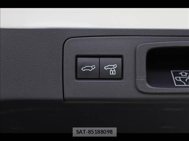 Toyota Crown Sports 2023-11 7391743-16