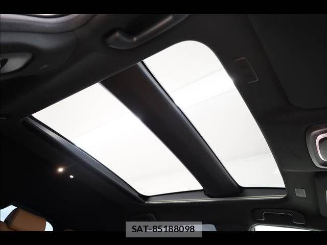 Toyota Crown Sports 2023-11 7391743-3