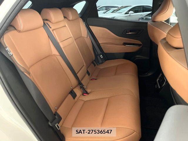 Toyota Crown Sports 2024-04 7391741-10