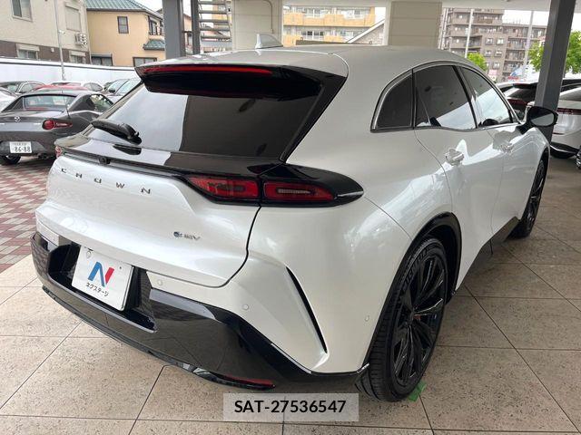Toyota Crown Sports 2024-04 7391741-18