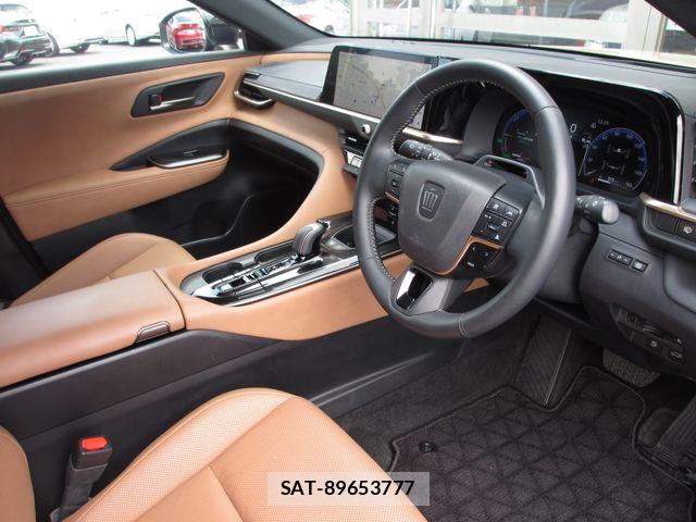 Toyota Crown Sports 2023-12 7391750-15